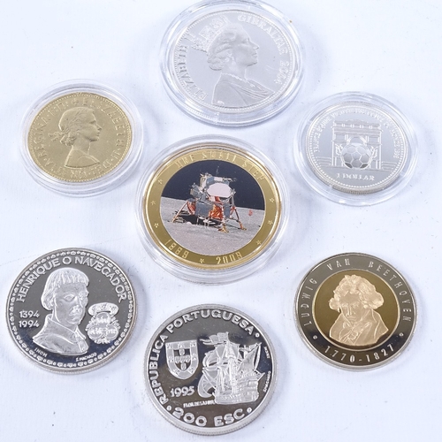 285 - 7 various commemorative coins