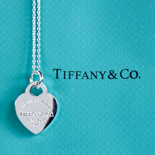 1662 - TIFFIANY & CO - a modern sterling silver Return To Tiffany heart padlock pendant necklace, pendant h... 