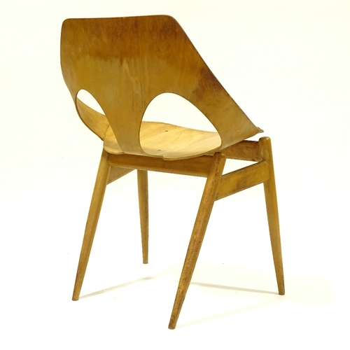 2126 - CARL JACOBS FOR KANDYA, BRITISH, a 1950s' Jason chair in bent plywood, with makers label, height 72c... 