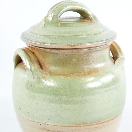 2166 - RAY FINCH (1914-2012) FOR WINCHCOMBE POTTERY, a studio pottery storage jar with iridescent green gla... 