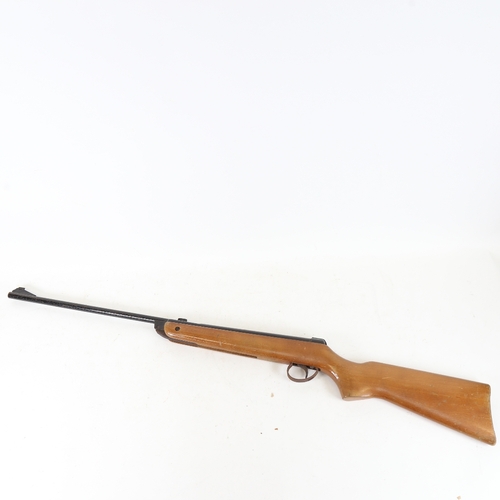 226 - A BSA Meteor .22 calibre air rifle, break-barrel action, overall length 105cm