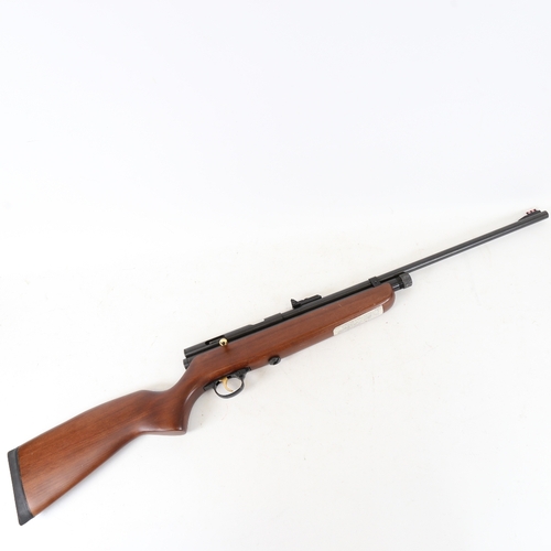 231 - An SMK QB78DL Deluxe .177 calibre air rifle, bolt action, overall length 101cm