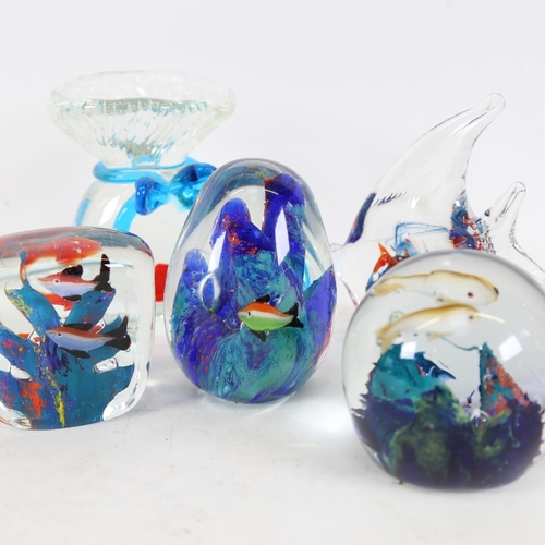 241 - 5 Murano Glass aquarium paperweight ornaments, including goldfish in a bag, height 10cm (5)