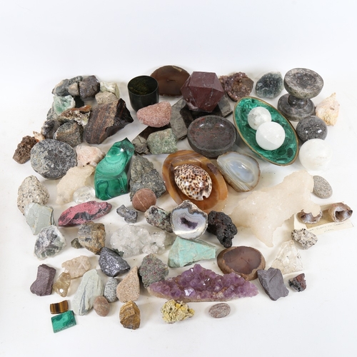 293 - A large quantity of various gemstone and geode specimens and samples, including polished hardstone o... 