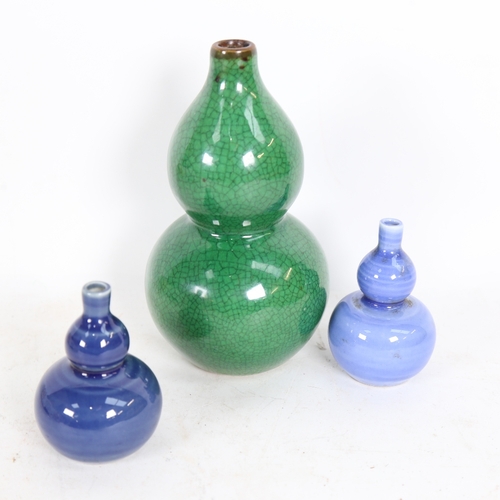 336 - 3 small double-gourd vases, tallest 15cm