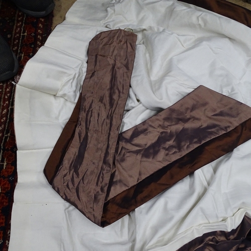 1879 - A pair and 1 single matching lined iridescent brown/mauve silk taffeta curtains, 230cm x 200cm, with... 