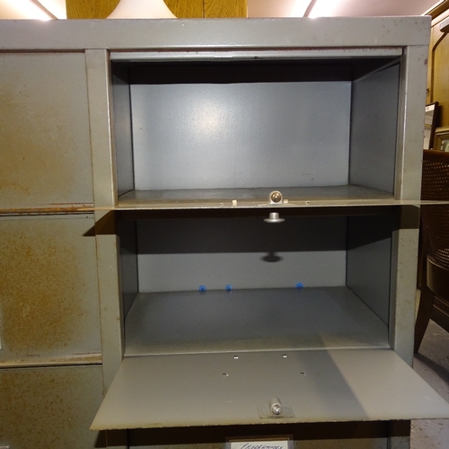 2095 - A Vintage industrial grey metal cabinet with 15 pigeon holes, W112cm, H113cm, D32cm