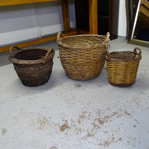 2217 - 3 graduated wicker baskets