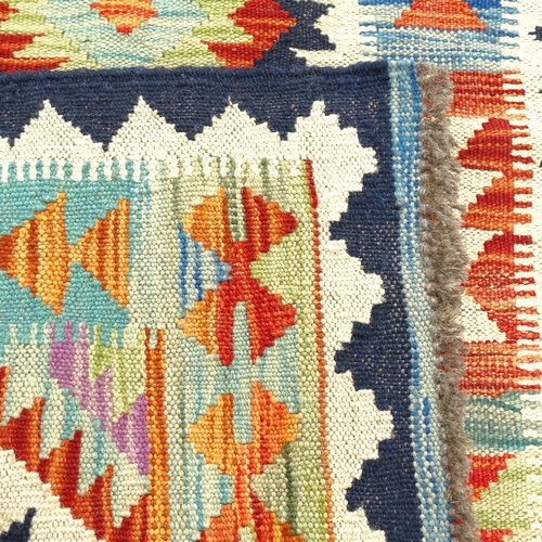 2226 - A Kilim runner, 190cm x 57cm