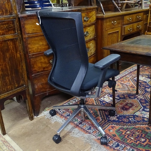 1921 - A Techo Sidiz T50 office chair, fully adjustable, with maker's marks