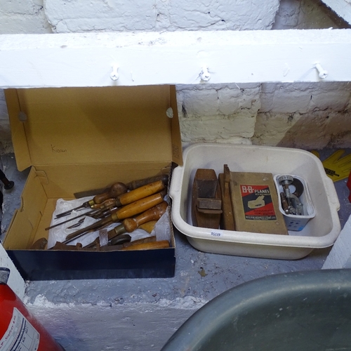 2000 - A quantity of Vintage woodworking tools, planes, and a box with amperes meter etc