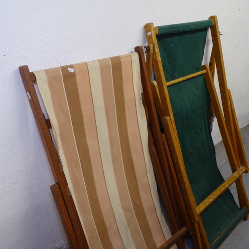 2013 - 2 Vintage deck chairs