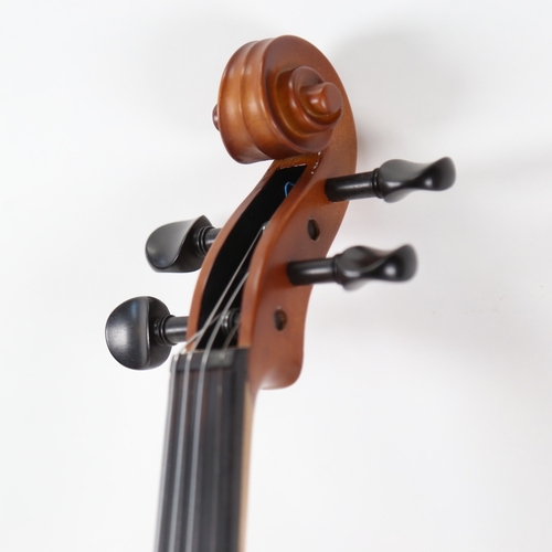 150 - A brand new modern German Sandner full size violin and bow, in original case, RRP £400