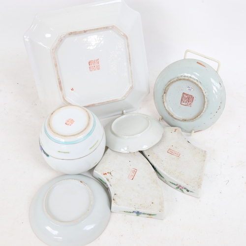 285 - Various Chinese ceramics, including famille rose Canton style dishes, jardiniere stand etc (7)