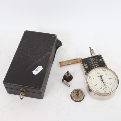 459 - A Second World War Period German tachometer, by Dr T H Horn, in original case