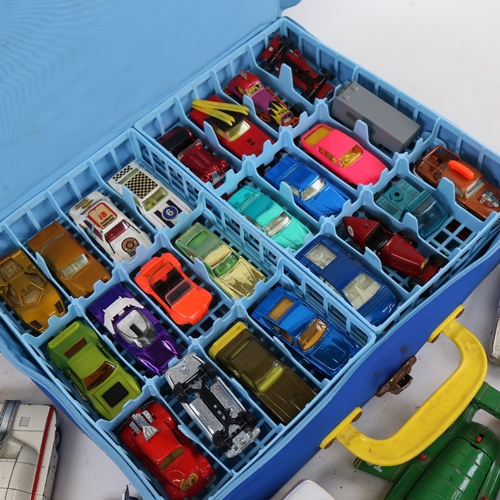 466 - Various Vintage diecast and plastic toy cars and vehicles, including Corgi Formula 1, Dinky Maximum ... 