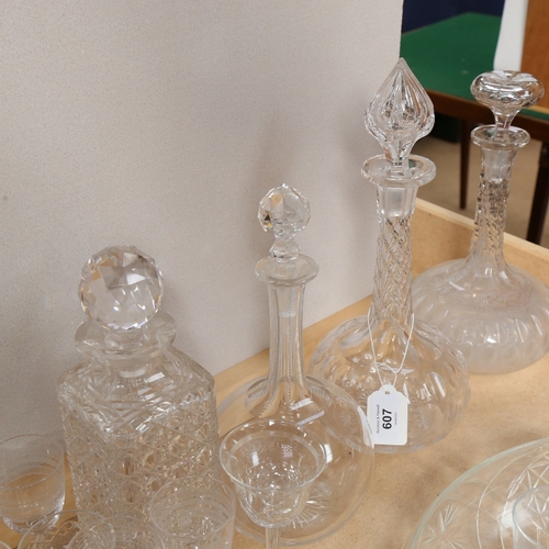 607 - Various glass, including crystal decanters and stoppers, Sherry drinking glasses etc