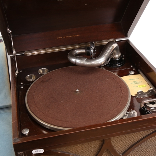 644 - A cased HMV gramophone, and 4 albums of Vintage vinyl LPs