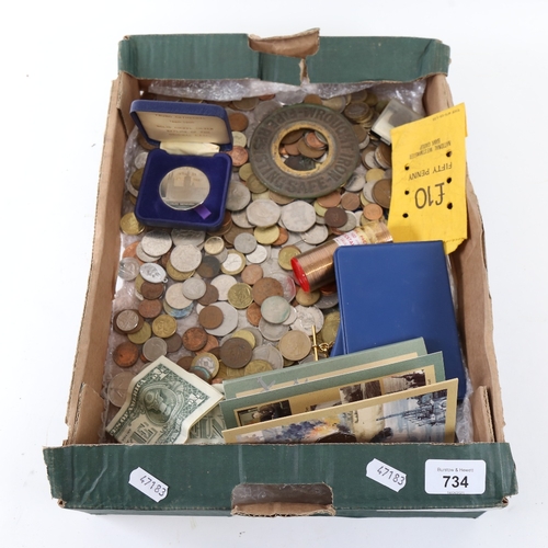 734 - Various world coins and banknotes, including some British (boxful)