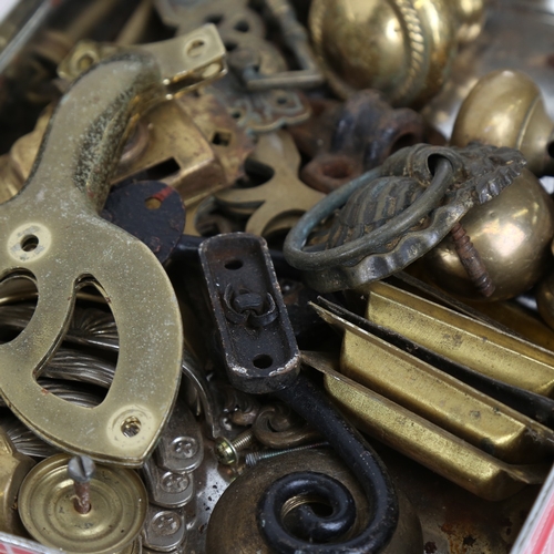 920 - Various Vintage brass door furniture, brass inkwell, fittings and fixings (2 boxes)