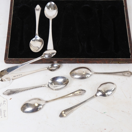 1287 - A cased set of silver teaspoons and matching tongs