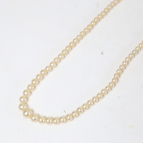 1322 - A Vintage graduate cultured pearl necklace, on 9ct barrel clasp, necklace length 42cm