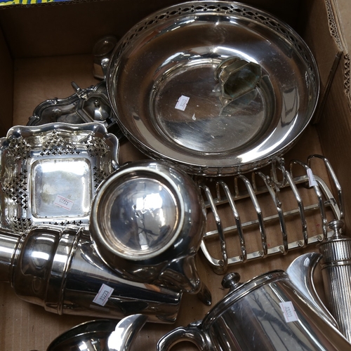 1242 - Various silver plate, including fruit bowl, water jug, cocktail shaker etc (boxful)