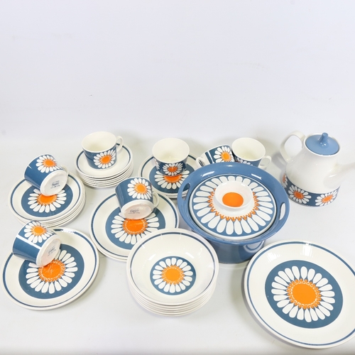 2010 - FIGGIO FLINT, Turi Design, Norway, 1960s' / 70s' Daisy pattern teaware and service