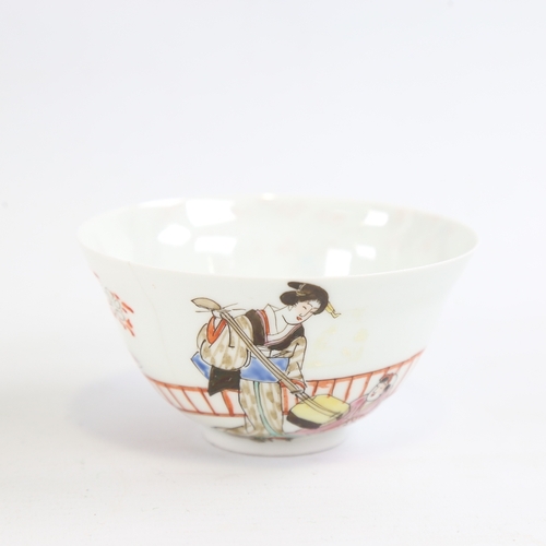 157 - A Chinese fine porcelain rice bowl with hand painted figures, 6 character mark, diameter 9.5cm