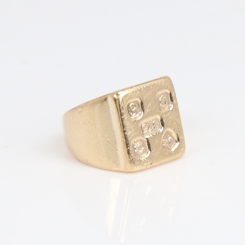 1186 - A heavy gauge 9ct gold signet ring, maker's marks JS, hallmarks Sheffield 1972, setting height 15.1m... 