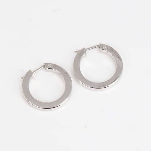 1201 - A modern pair of 9ct white gold hoop earrings, diameter 21.2mm, 2.6g