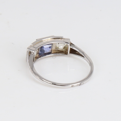 1232 - A French Art Deco style 18ct white gold 3-stone sapphire and diamond panel ring, set with square-cut... 