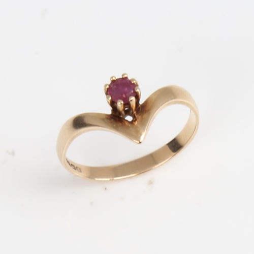 1254 - A late 20th century 9ct gold ruby wishbone ring, set with round-cut ruby, hallmarks Birmingham 1979,... 