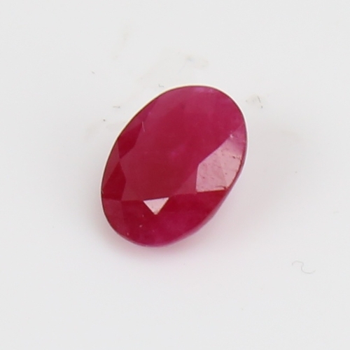 1269 - A 2.27ct unmounted oval mixed-cut ruby, dimensions: 9.10mm x 7.14mm x 3.73mm, with IGL Certificate