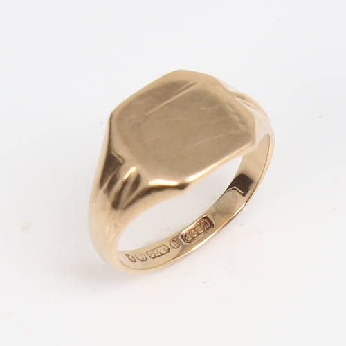 1296 - A late 20th century 9ct gold signet ring, maker's marks KBSP, hallmarks Birmingham 1983, setting hei... 