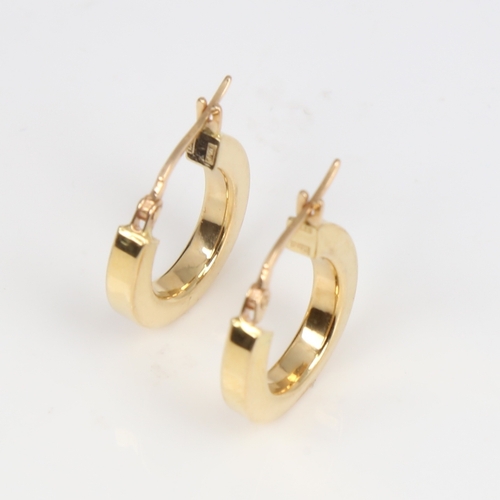 1416 - A modern pair of Italian 18ct gold hoop earrings, earring height 20.3mm, 2.6g