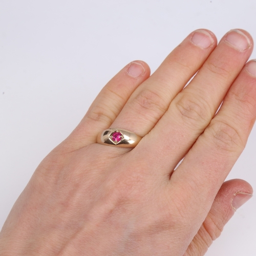 1440 - A modern Continental 14ct gold synthetic ruby gypsy ring, setting height 7.5mm, setting height 7.5mm... 