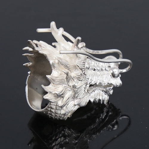 1478 - A large handmade sterling silver figural dragon ring, length 52.4mm, size V, 50.3g