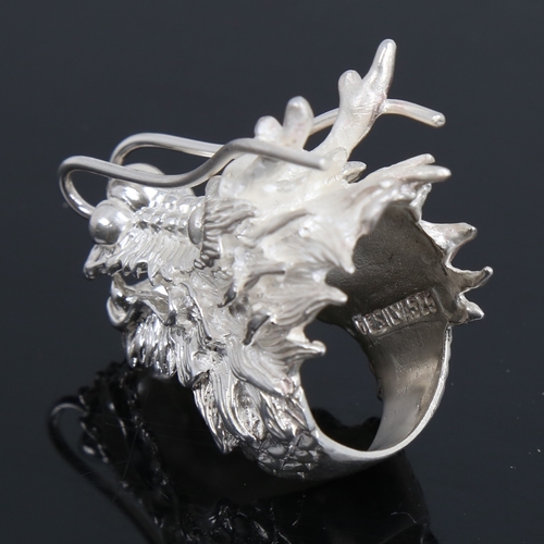 1478 - A large handmade sterling silver figural dragon ring, length 52.4mm, size V, 50.3g