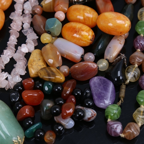 1489 - Various bead necklaces, including amber and carnelian