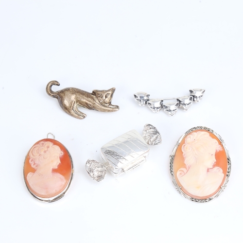 1494 - Various silver jewellery, including relief carved cameo shell brooches, sweet wrapper pillbox etc (5... 