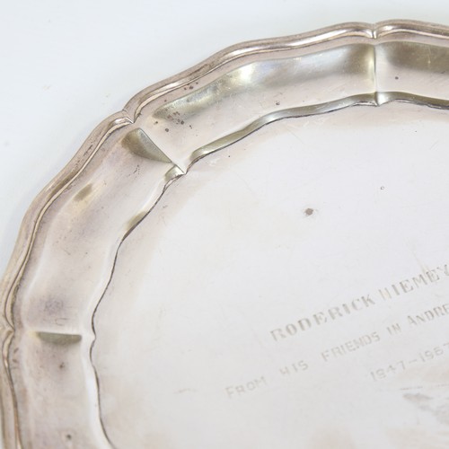 79 - A mid-20th century American sterling silver salver, circular form with scalloped rim, diameter 25cm,... 