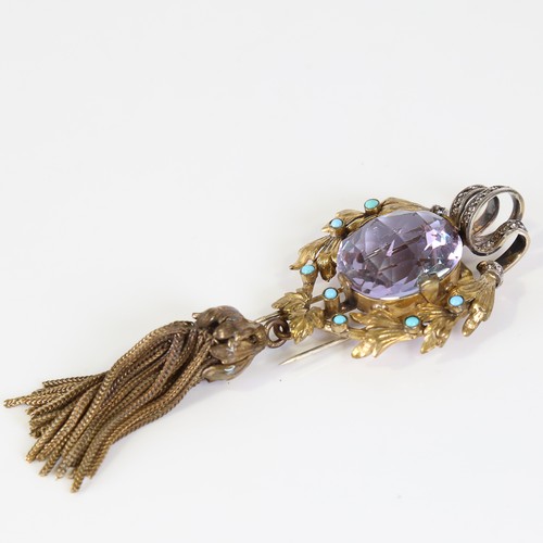 89 - An early/mid 20th century French fur clip, unmarked gilt metal settings with paste stones and en tre... 