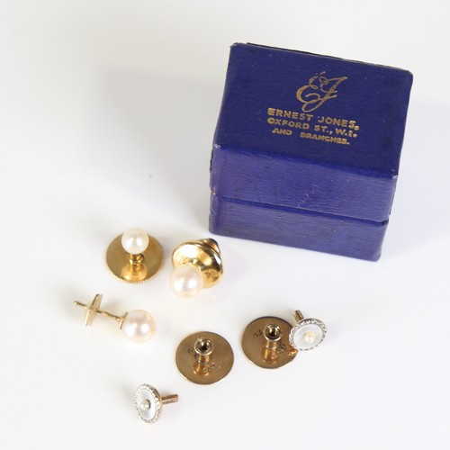 90 - A group of gold dress studs, comprising 18ct pearl stud (1g), 2 x 9ct mother-of-pearl studs (1.7g), ... 