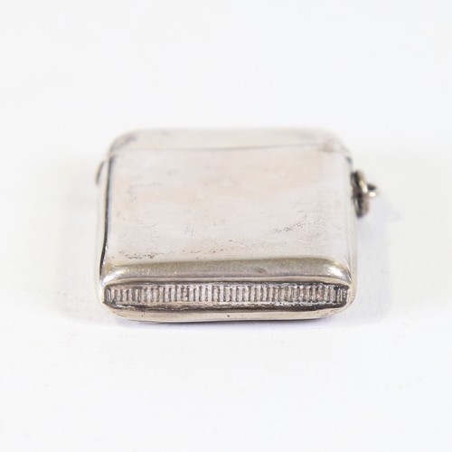 119 - A German Art Nouveau silver vesta case, rectangular form with stylised floral decoration, 5 x 4cm, 0... 