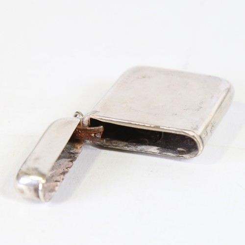 119 - A German Art Nouveau silver vesta case, rectangular form with stylised floral decoration, 5 x 4cm, 0... 