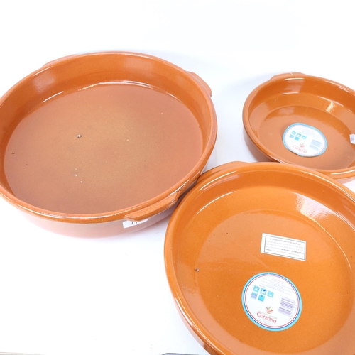 114 - A graduated set of 3 Corzana El Classico terracotta cookware oven pots, diameters from 27cm to 41cm ... 