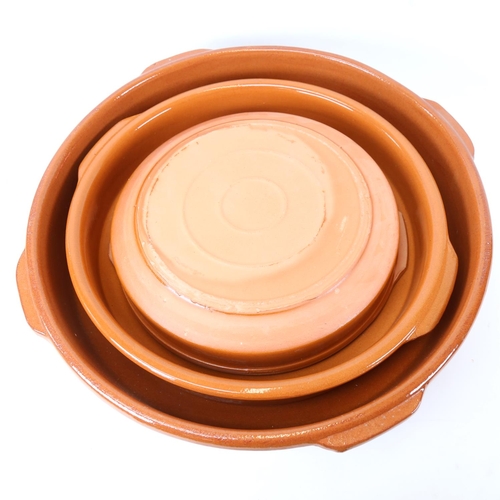 114 - A graduated set of 3 Corzana El Classico terracotta cookware oven pots, diameters from 27cm to 41cm ... 