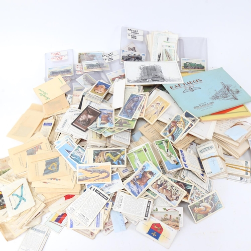 139 - Various cigarette cards, including Kensitas Silks and railway interest (boxful)