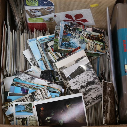 150 - A large quantity of Vintage loose topographical postcards, and various albums (boxful)